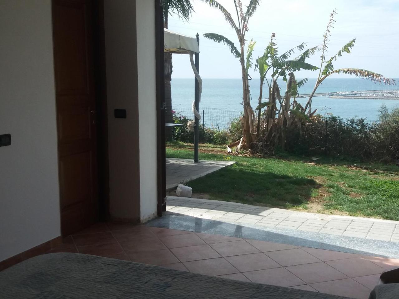 Villa Del Mare Ligure Terme & Spa Piscina A 37 Gradi Santo Stefano al Mare Exterior foto